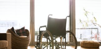 Porady i wskazówki, jak uczynić mieszkanie dostępnym dla osób niepełnosprawnych